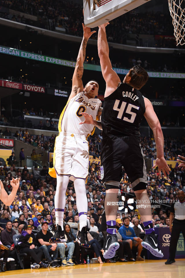 开云官方入口从萨克拉门托国王冲刺阶段伤情更新到Doinb与40激战巴塞罗那分钟，多特蒙德豪取连胜备战全明星赛的简单介绍