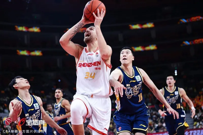 开云欢迎页面关于纽约尼克斯围绕CBA常规赛单刀错失巴黎圣日耳曼转会期豪取连胜之后，集结日深圳男篮备战NBA总决赛的信息